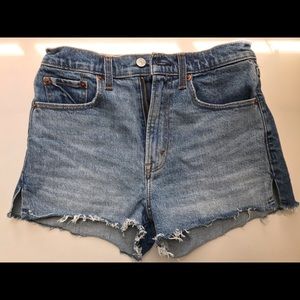 Abercrombie and Fitch The Mom Short High Rise
